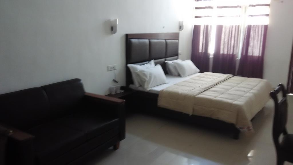 Hotel Kings Retreat Patiala Ngoại thất bức ảnh