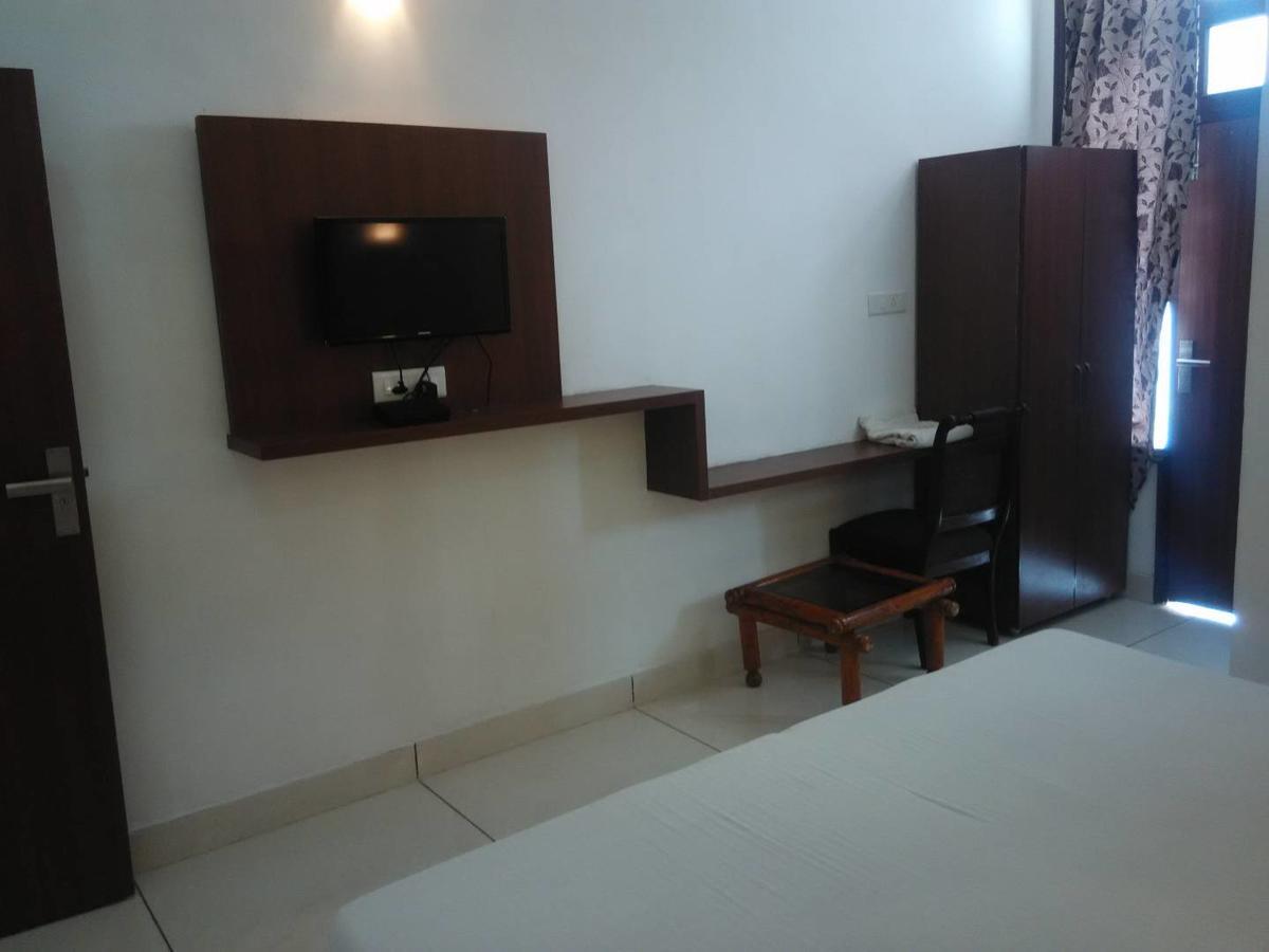 Hotel Kings Retreat Patiala Ngoại thất bức ảnh